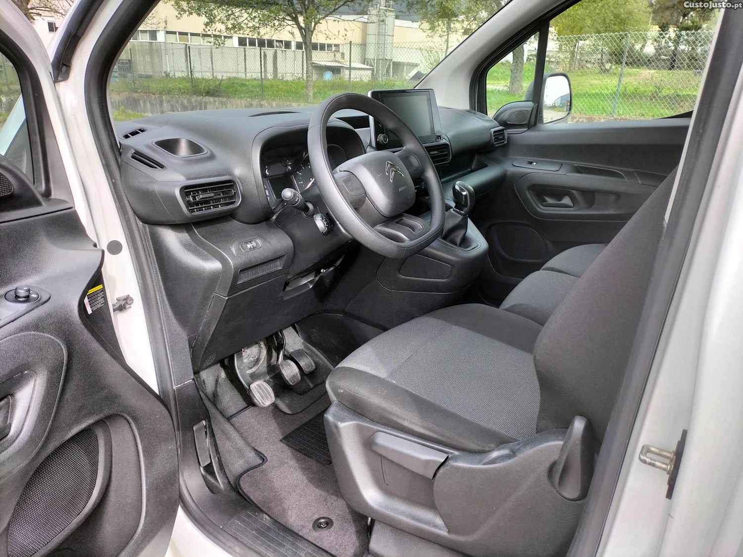 Citroën Berlingo 1.5HDI 100cv c/GPS — fotografia 7