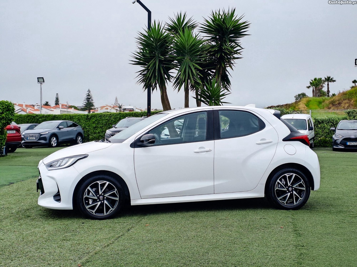 Toyota Yaris 1.5HDF EXCLUSIVE 116CV HIBRIDO/GASOLINA 2022 — fotografia 19