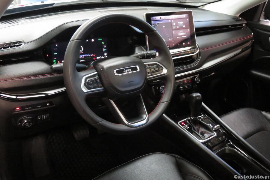 Jeep Compass 1.3 TG Trailhawk — fotografia 24