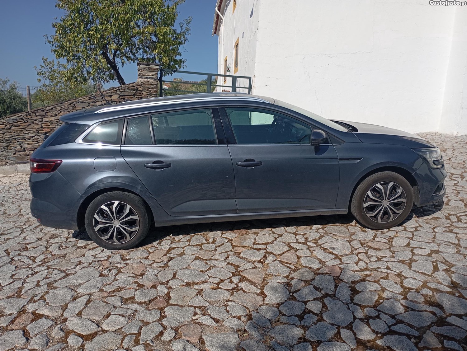 Renault Mégane Confort — fotografia 4