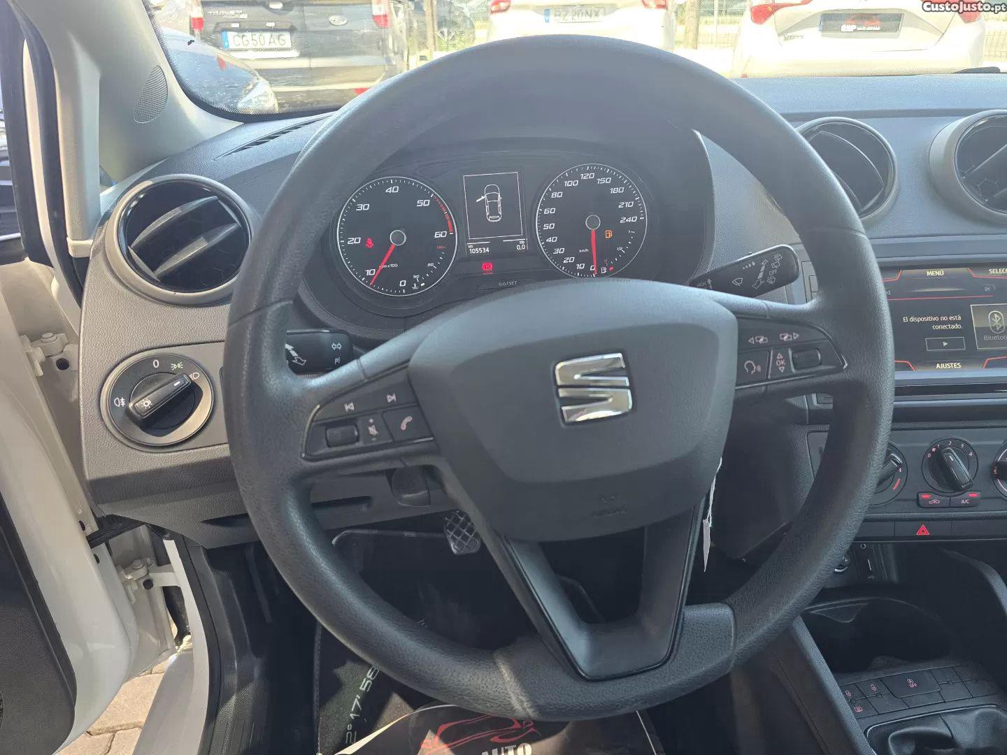 SEAT Ibiza 1.4 tdi reference — fotografia 3