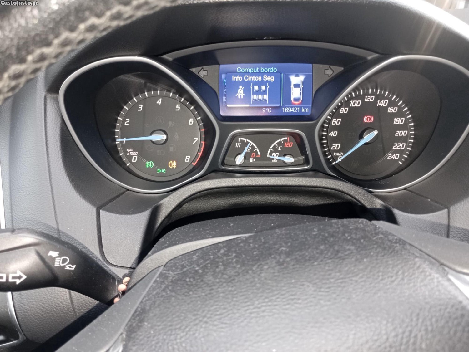 Ford Focus 1.0i 100cv 5 Portas — fotografia 4