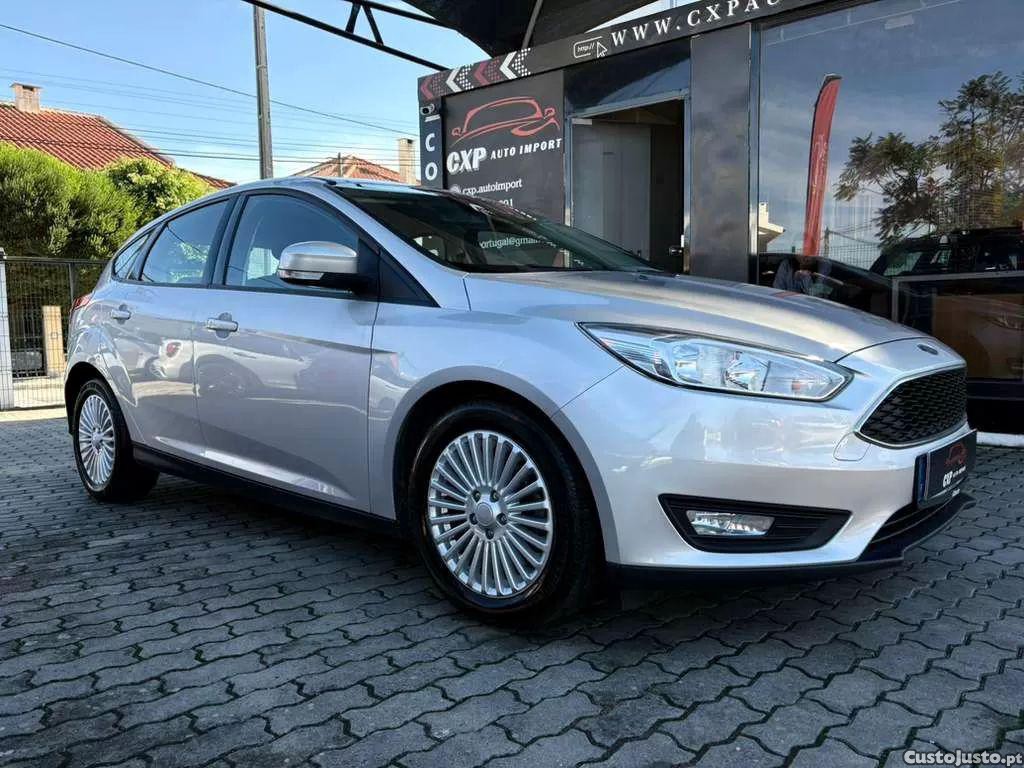 Ford Focus 1.5 ecoblue s&s aut. cool&connect — fotografia 4