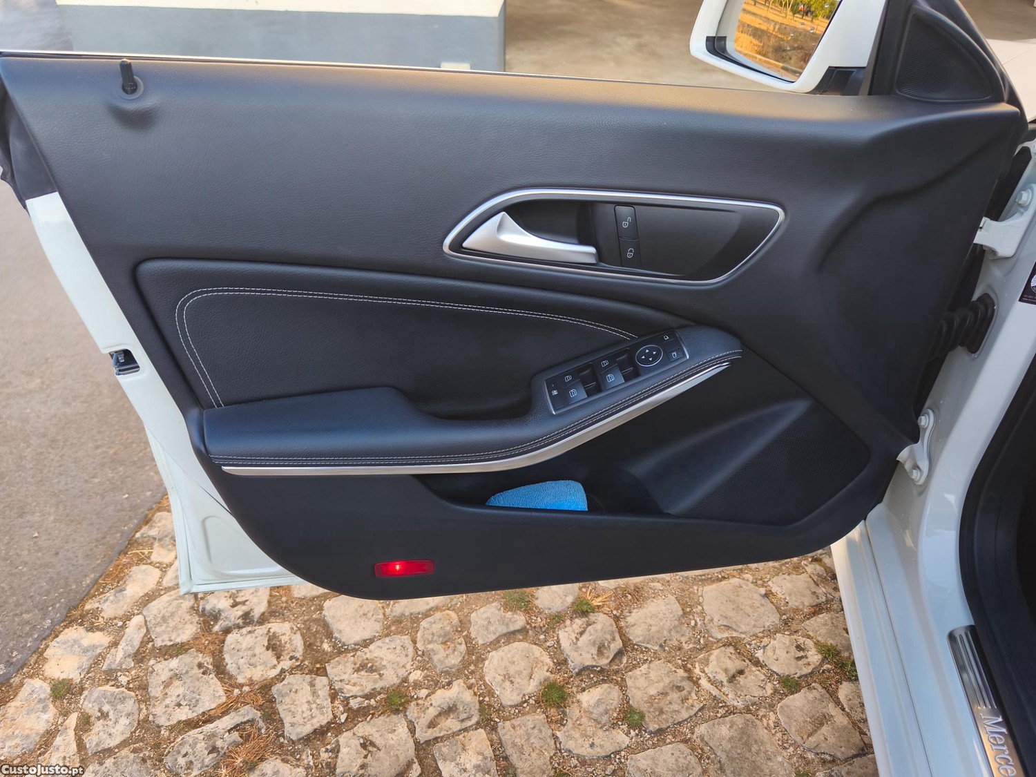 Mercedes-Benz CLA 200 shooting brake - 17 — photo 3