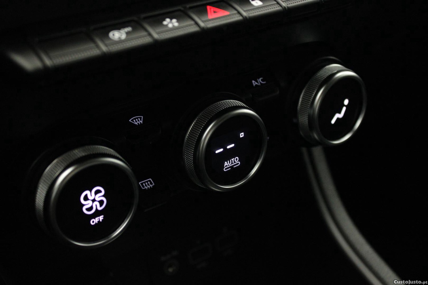Renault Captur 1.0 TCE TECHNO — fotografia 16