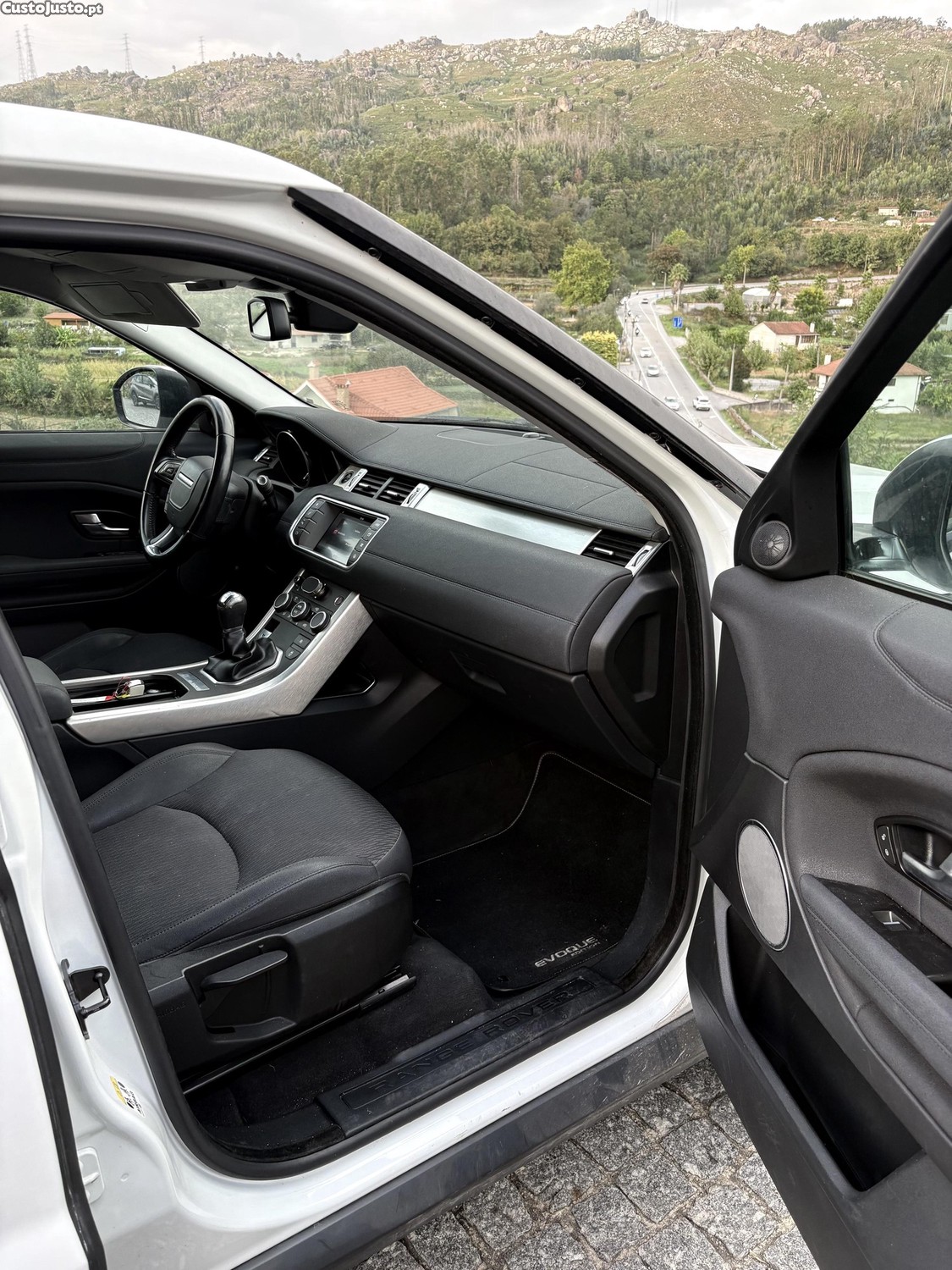 Land Rover Evoque 2.0 Td4 Pure  - 17 foto 3