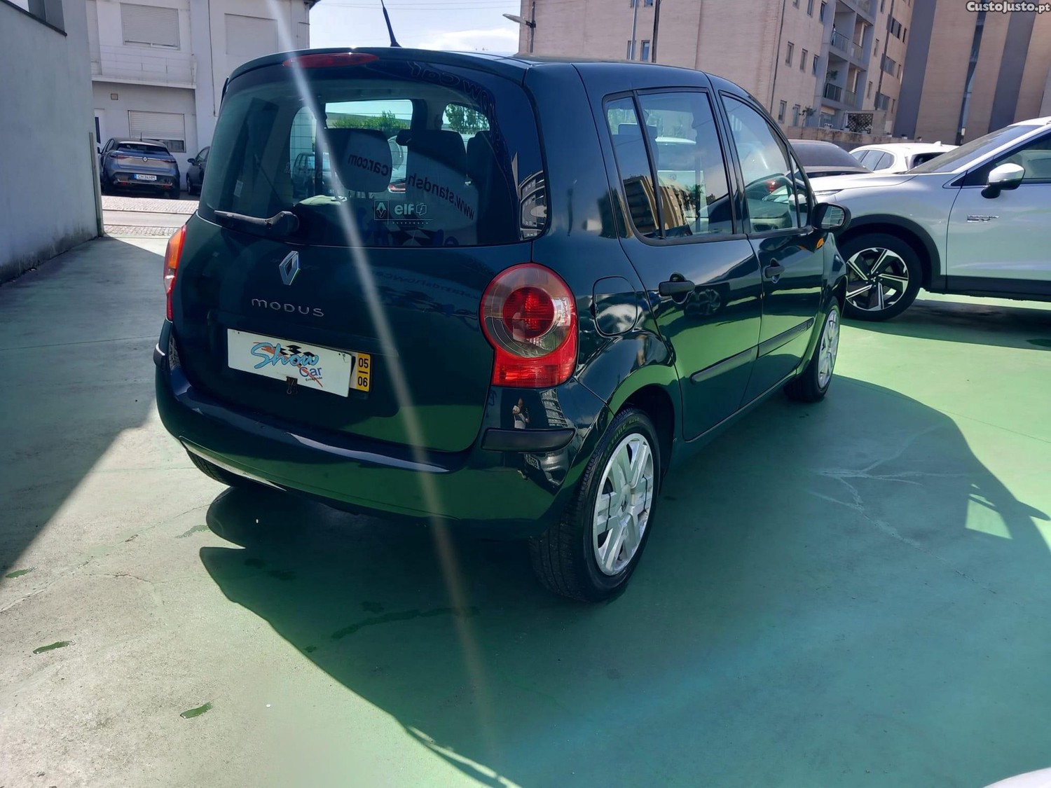 Renault Modus 1.2 Confort — fotografia 18