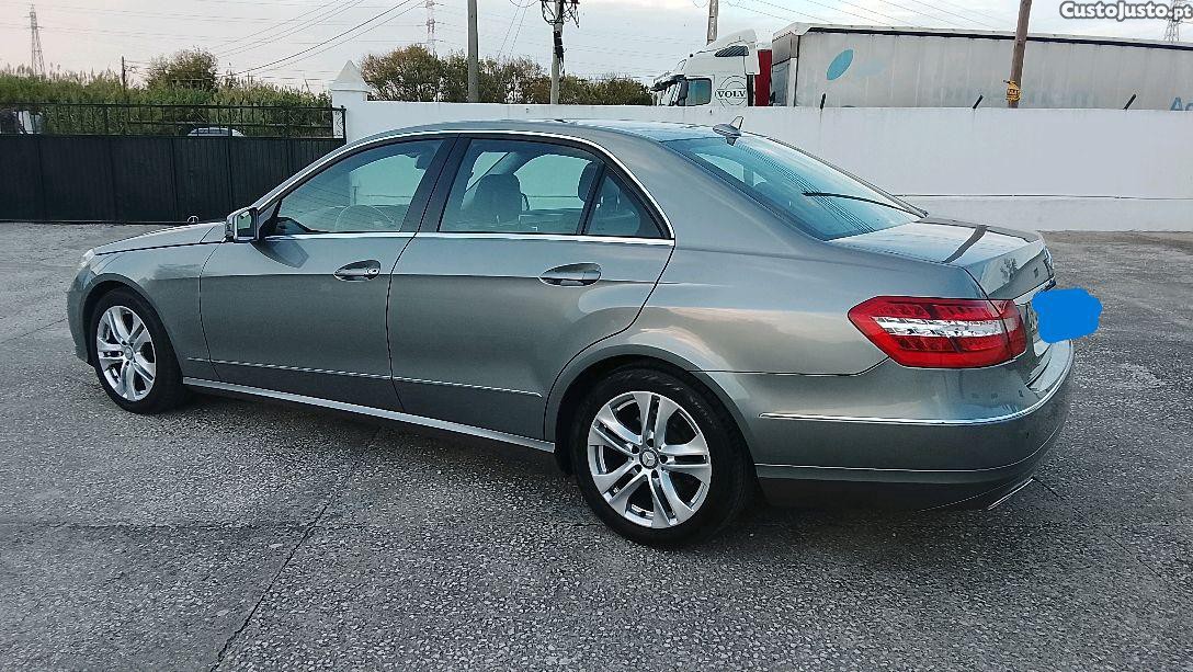 Mercedes-Benz E 220 Avantgarde - 13 foto 2