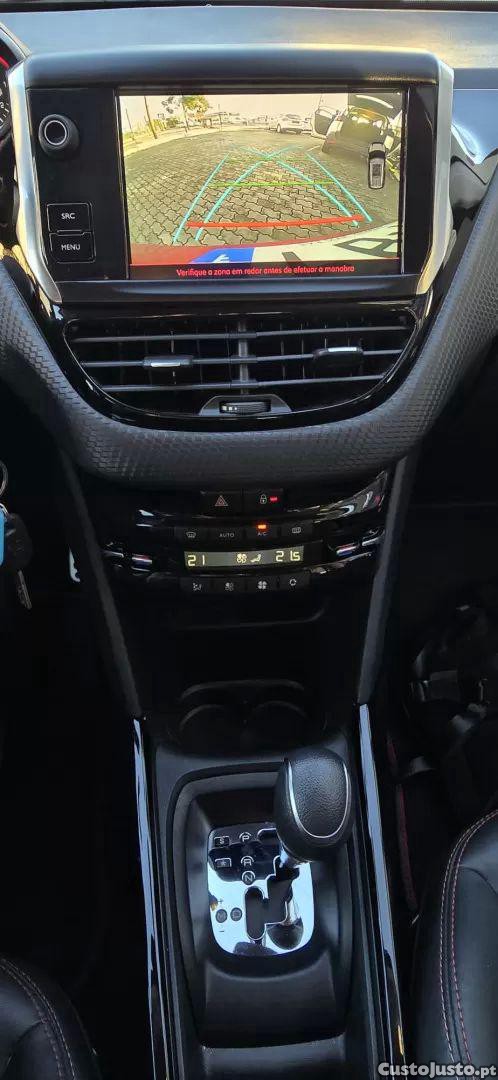 Peugeot 2008 1.2 puretech gt line eat6 — fotografia 3
