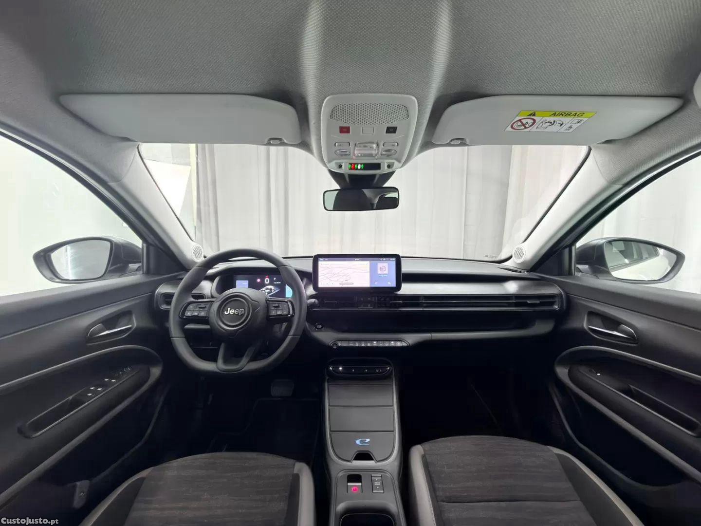 Jeep Avenger 54 kwh longitude — fotografia 11