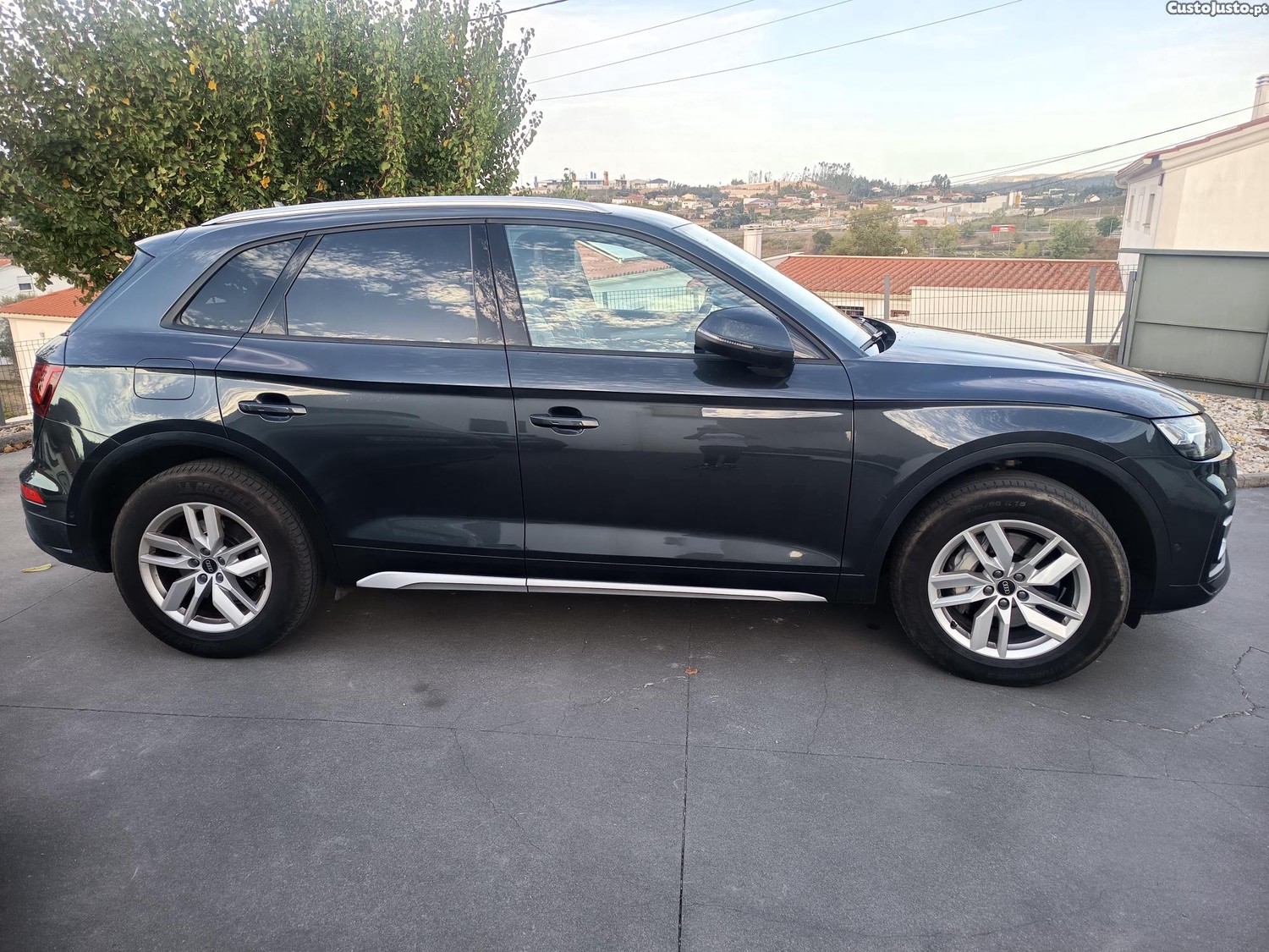Audi Q5 50 TFSI e — fotografia 2