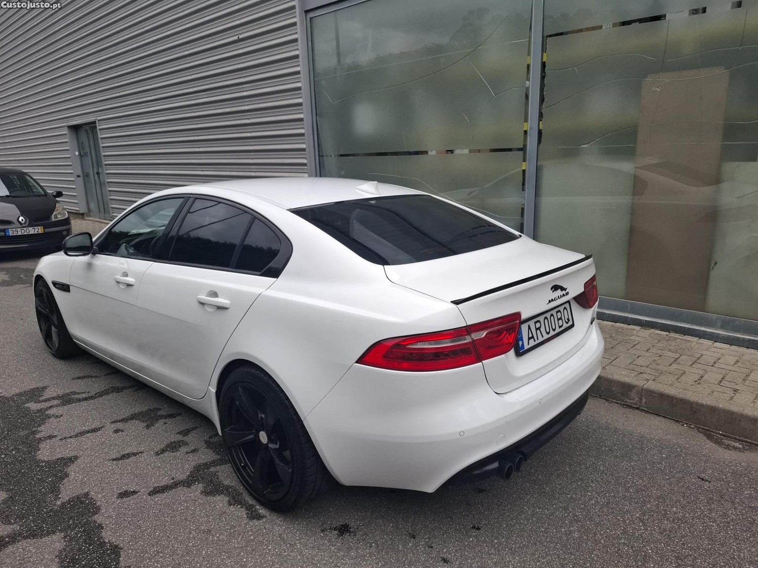 Jaguar XE R Sport - 15 foto 2