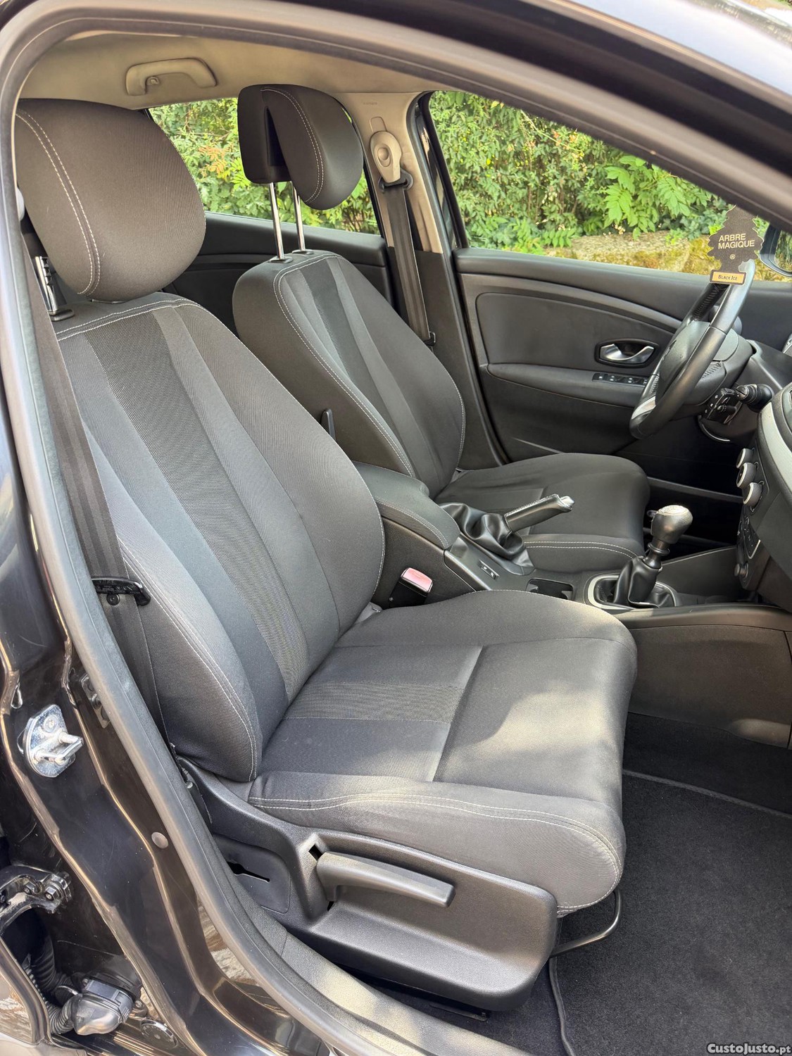 Renault Mégane III 1.5 dci 105cv — fotografia 15