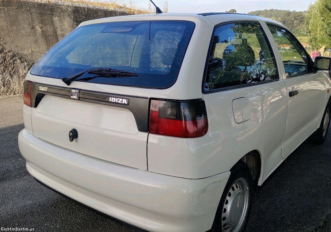 Seat Ibiza 1000 — photo 4
