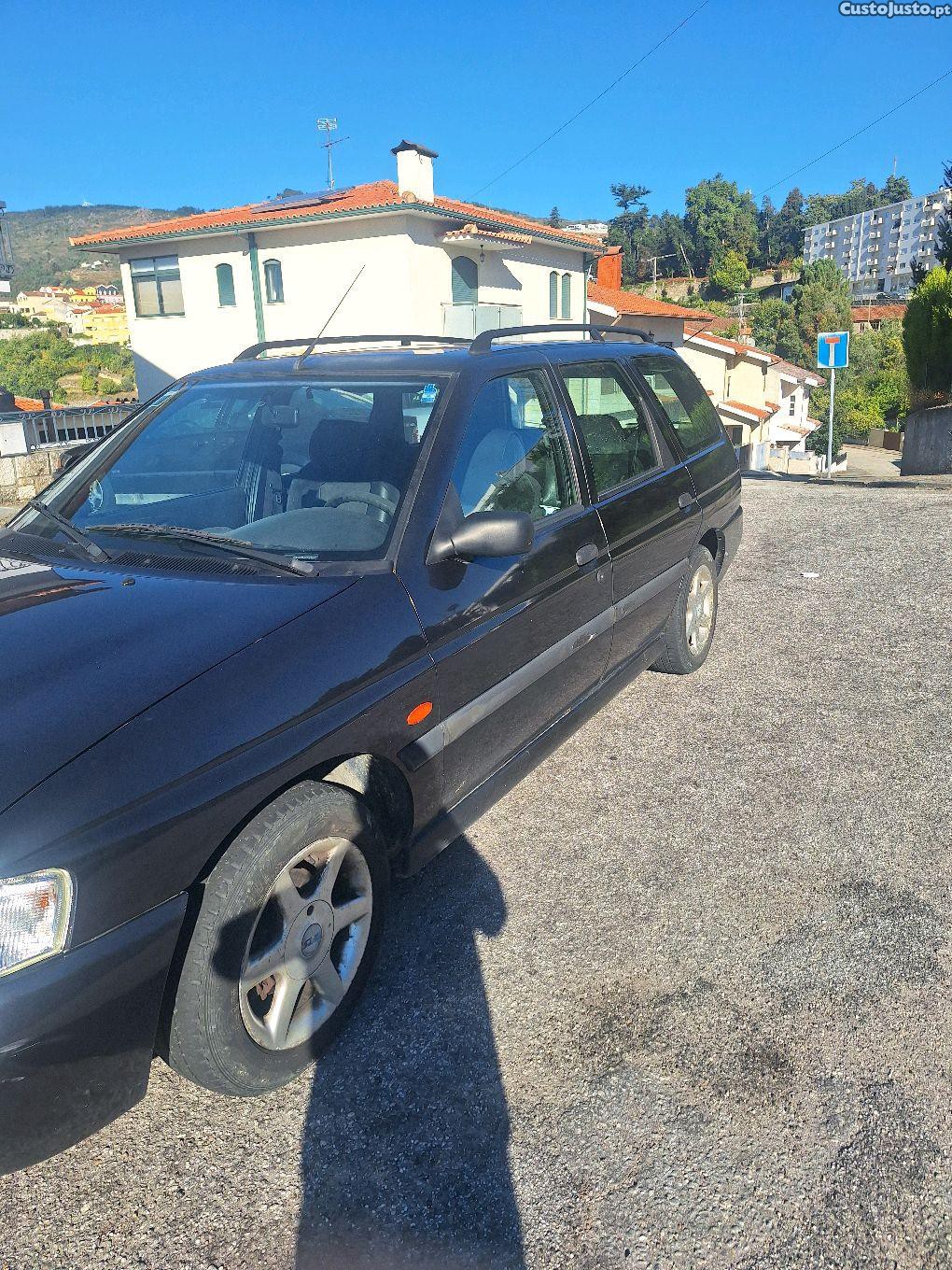Ford Escort 1 8 tdi — photo 3