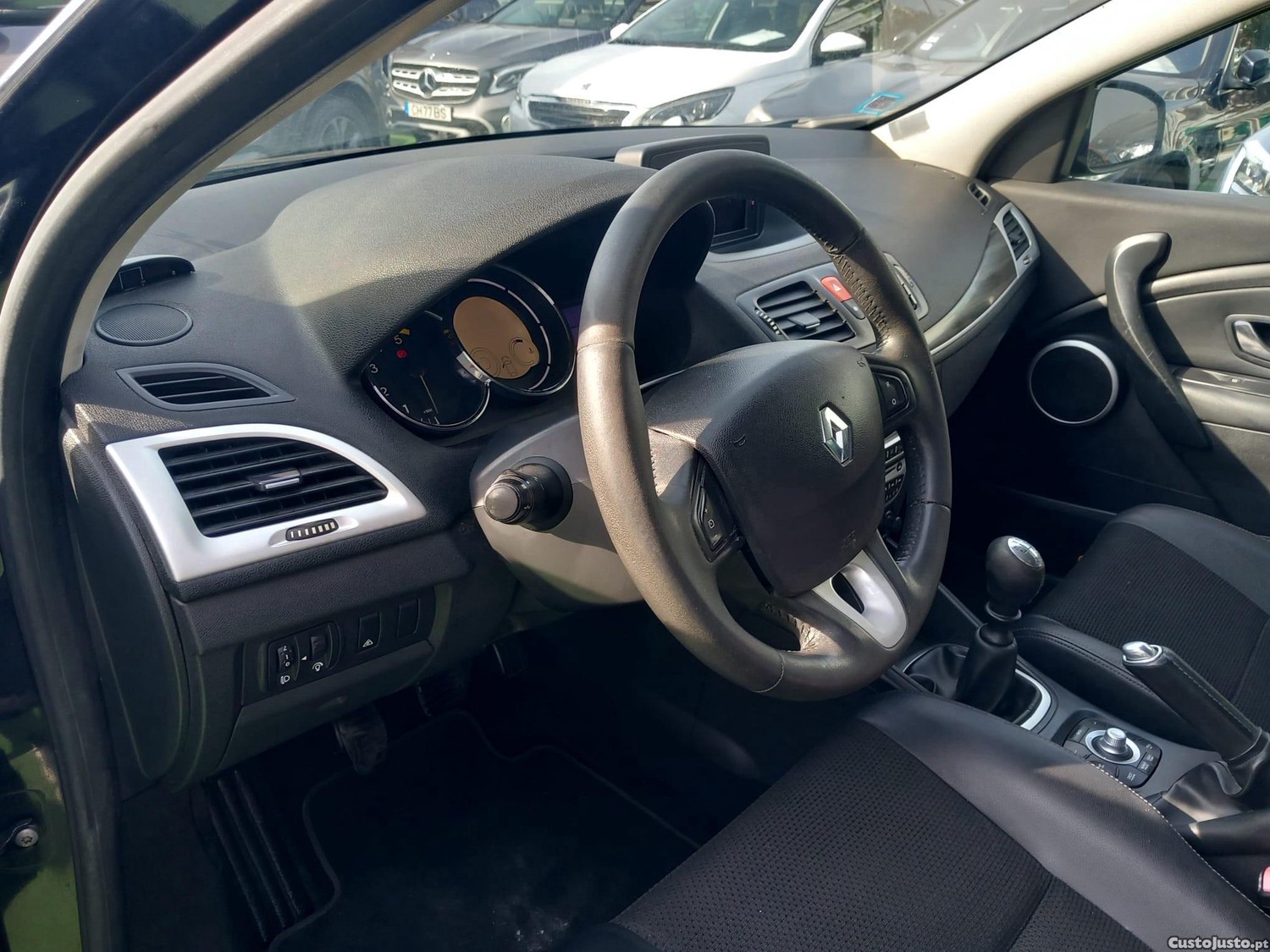 Renault Mégane Sport Tourer 1.5 dCi Confort SS — fotografia 12