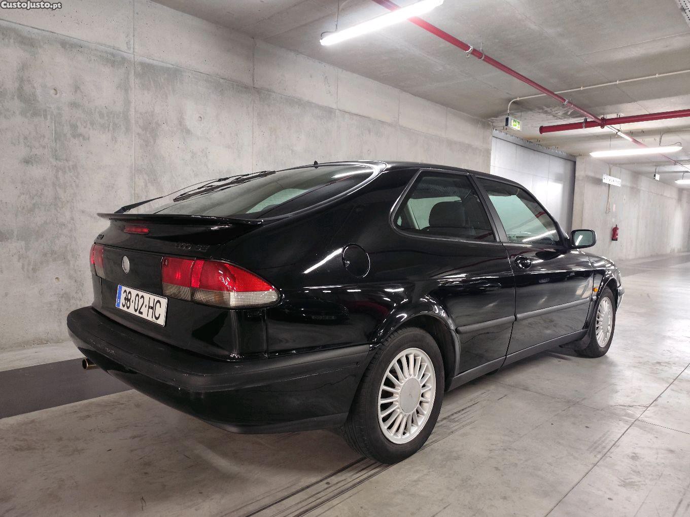 Saab 900 SE Coupe — fotografia 9