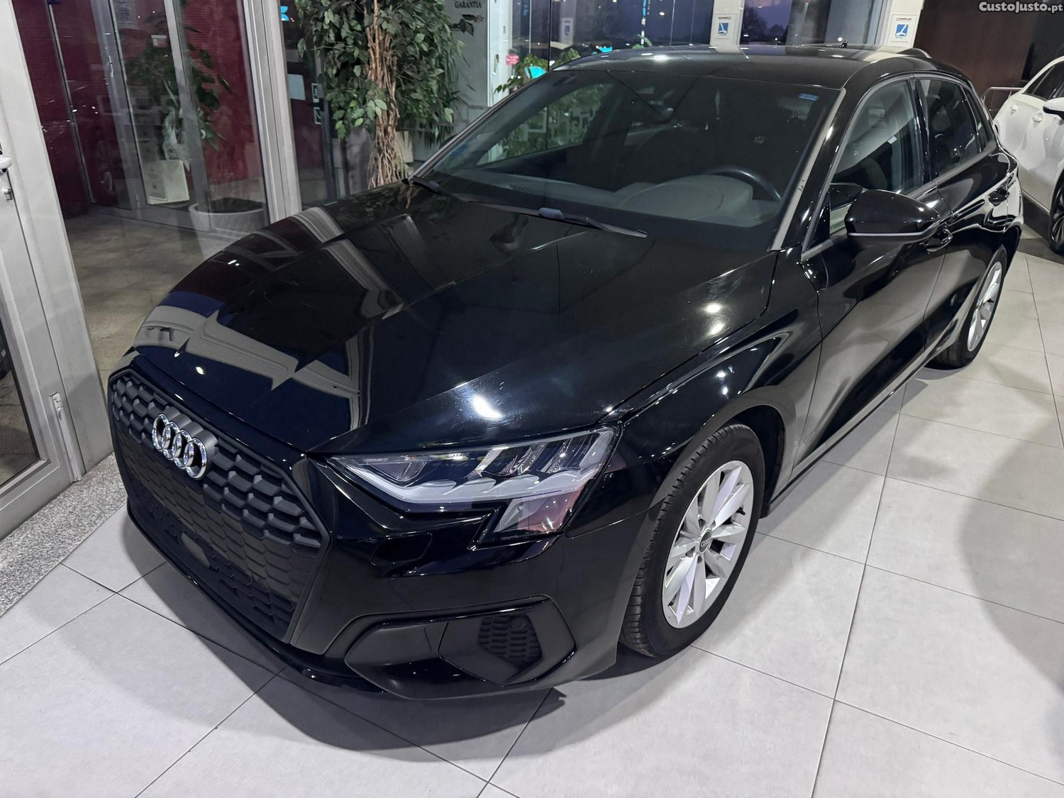 Audi A3 Sportback 30 TFSI S tronic - 22 foto 2