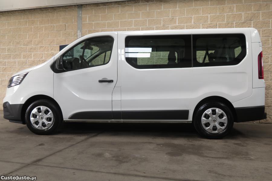 Renault Trafic 2.0 Blue dCi L1 Inte — fotografia 27