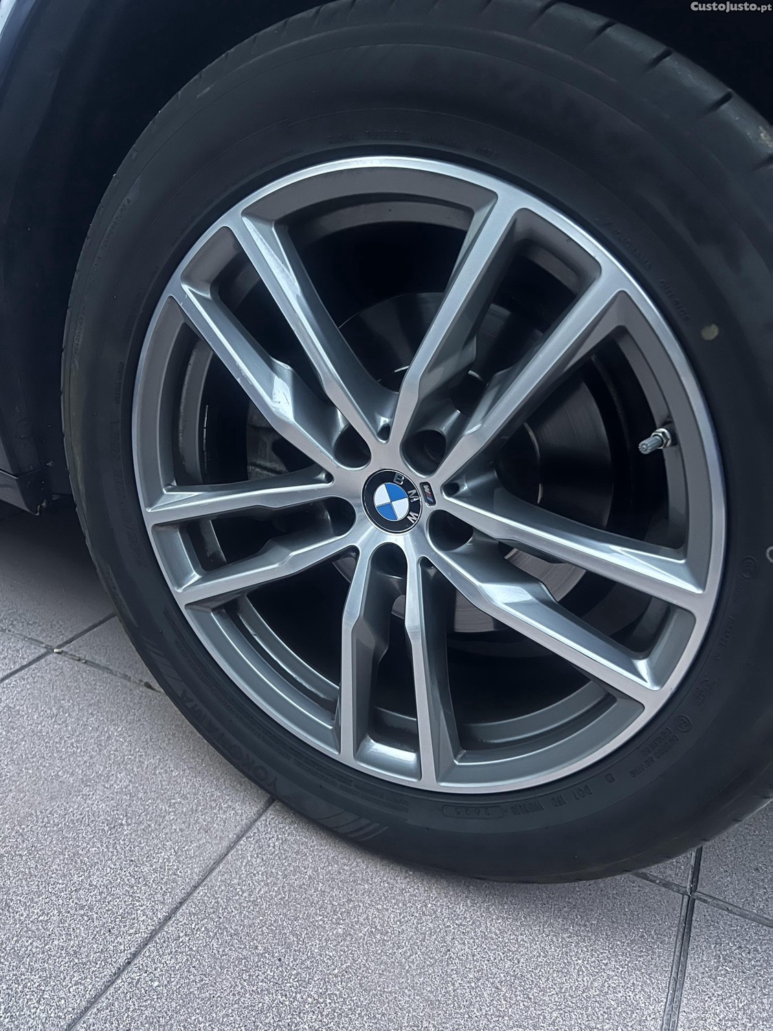 BMW X3 Pack M XDrive 20 - 18 — photo 5