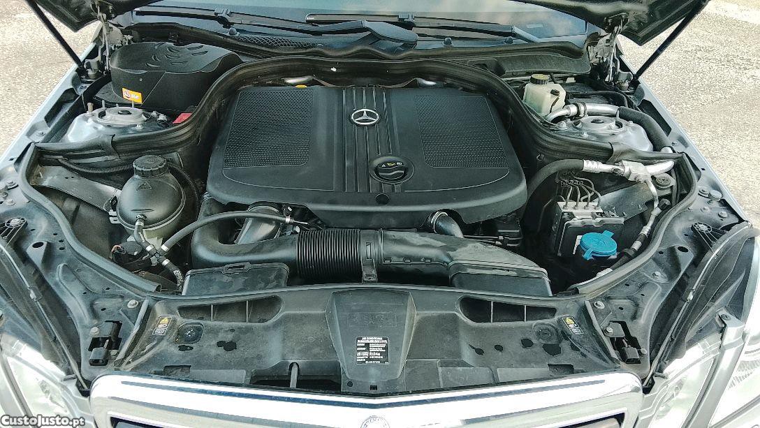 Mercedes-Benz E 220 Avantgarde - 13 foto 3