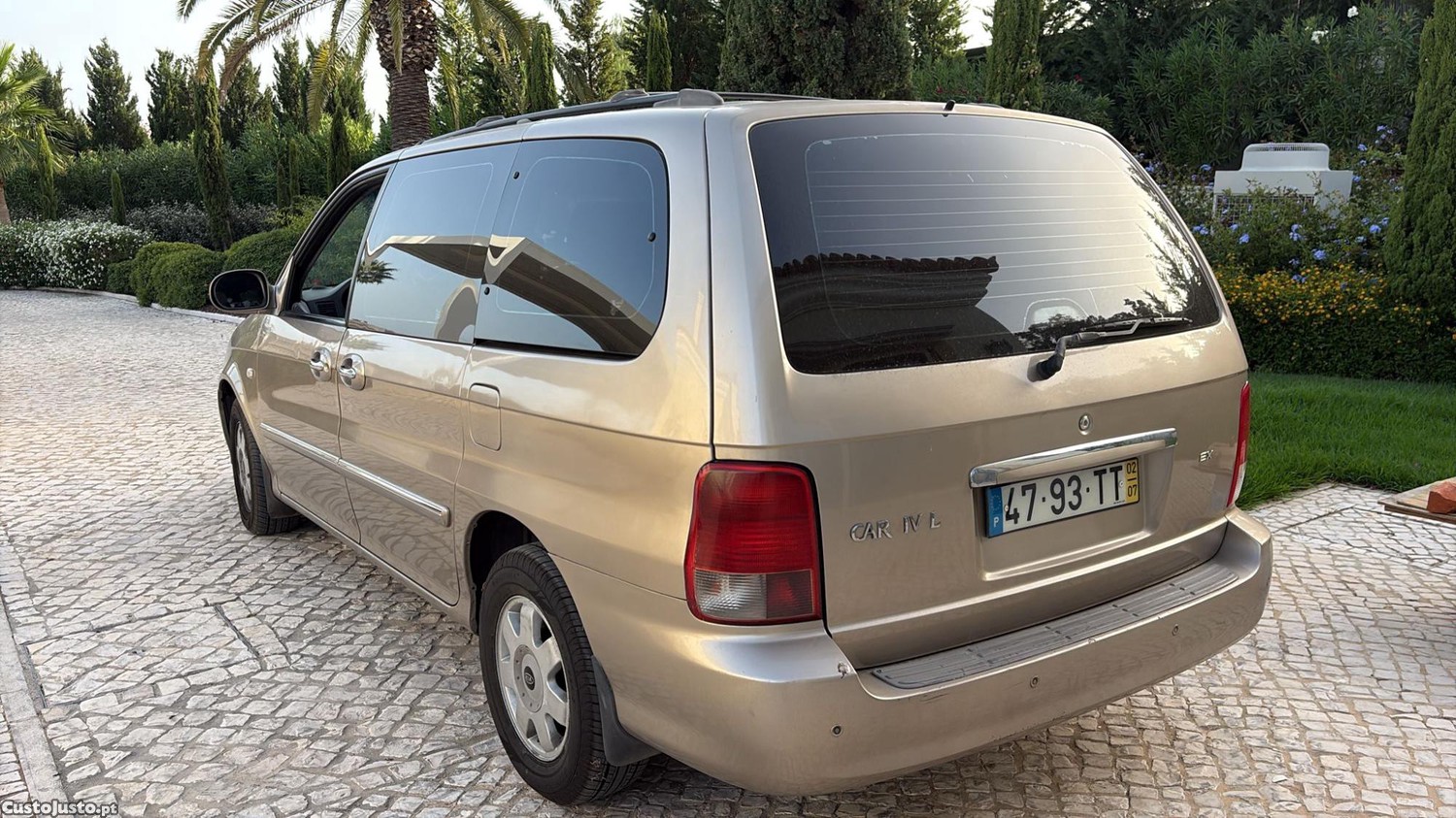 Kia Carnival (Up) — photo 4