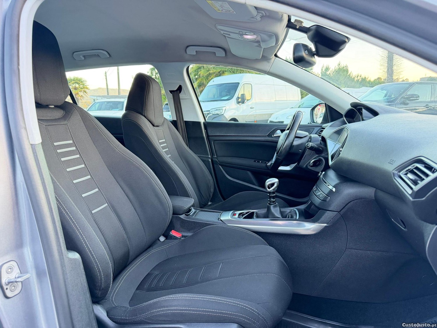 Peugeot 308 1.6 e-HDi Allure — fotografia 3