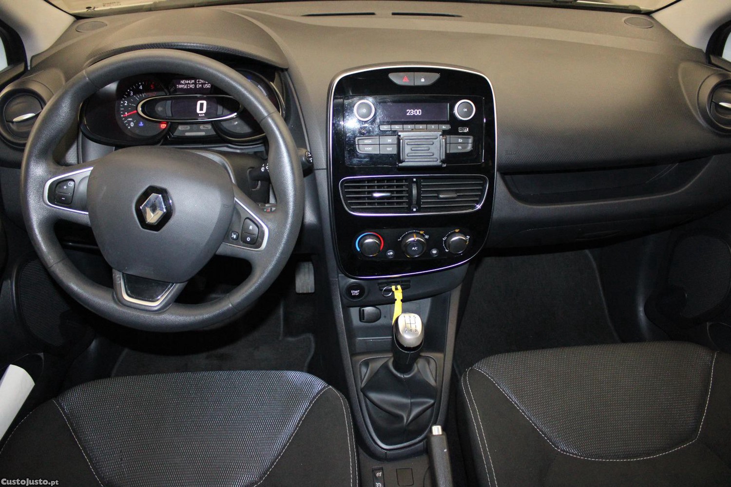 Renault Clio 1.5 DCI ZEN — fotografia 19