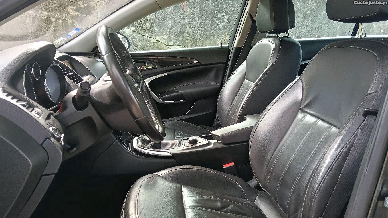 Opel Insignia 2.0 CDTi — fotografia 6