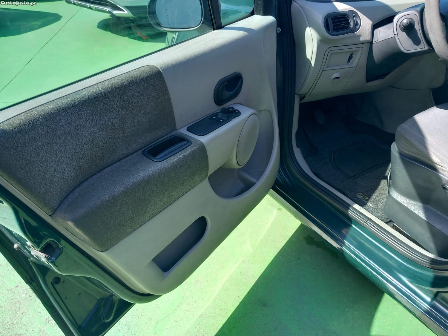 Renault Modus 1.2 Confort — fotografia 16