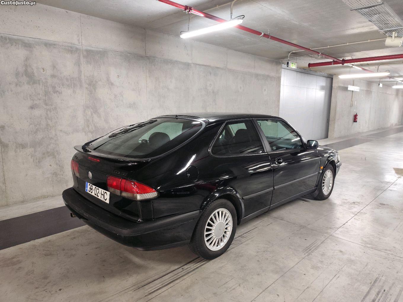 Saab 900 SE Coupe — fotografia 11