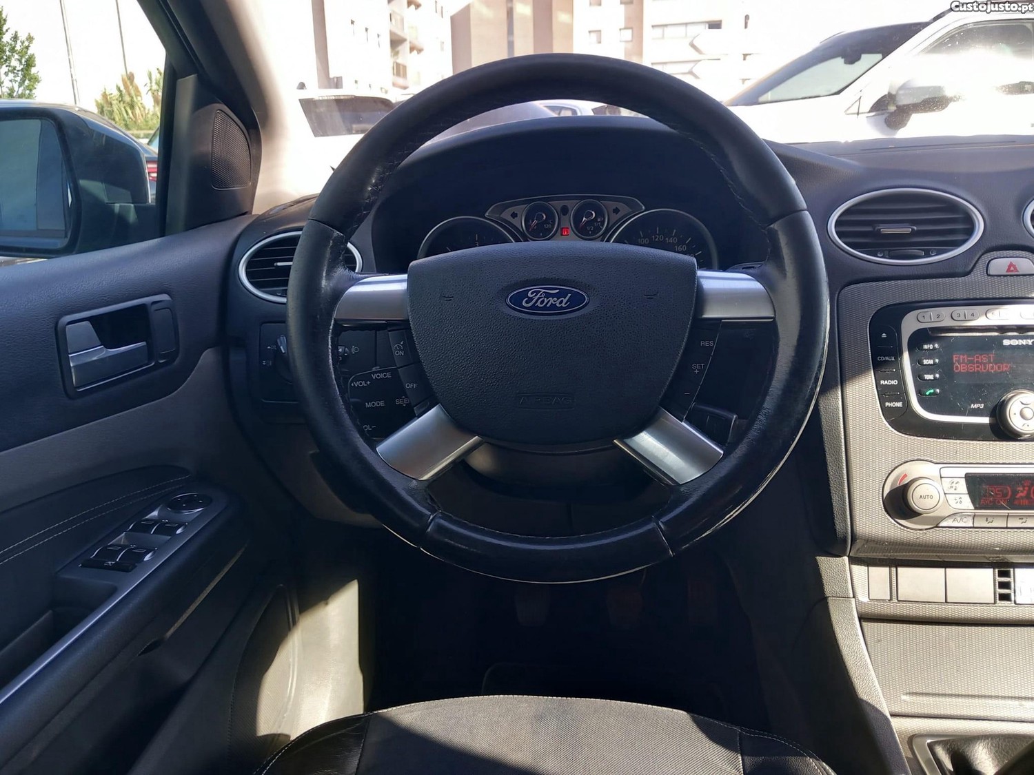 Ford Focus SW 1.6 TDCi Trend — fotografia 7