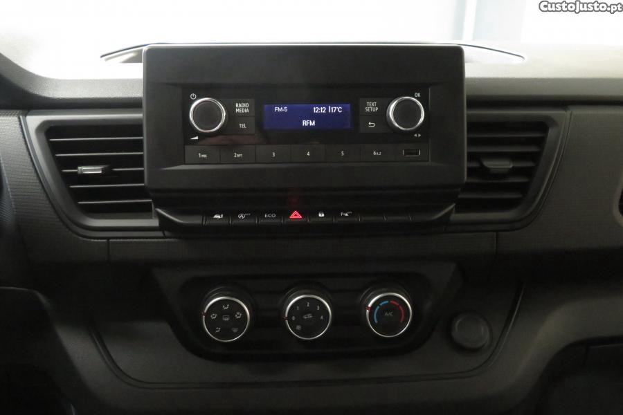 Renault Trafic 2.0 Blue dCi L1 Inte — fotografia 15
