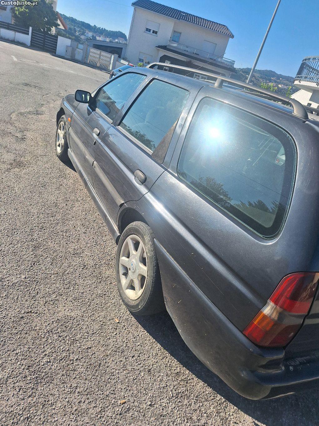 Ford Escort 1 8 tdi — photo 4