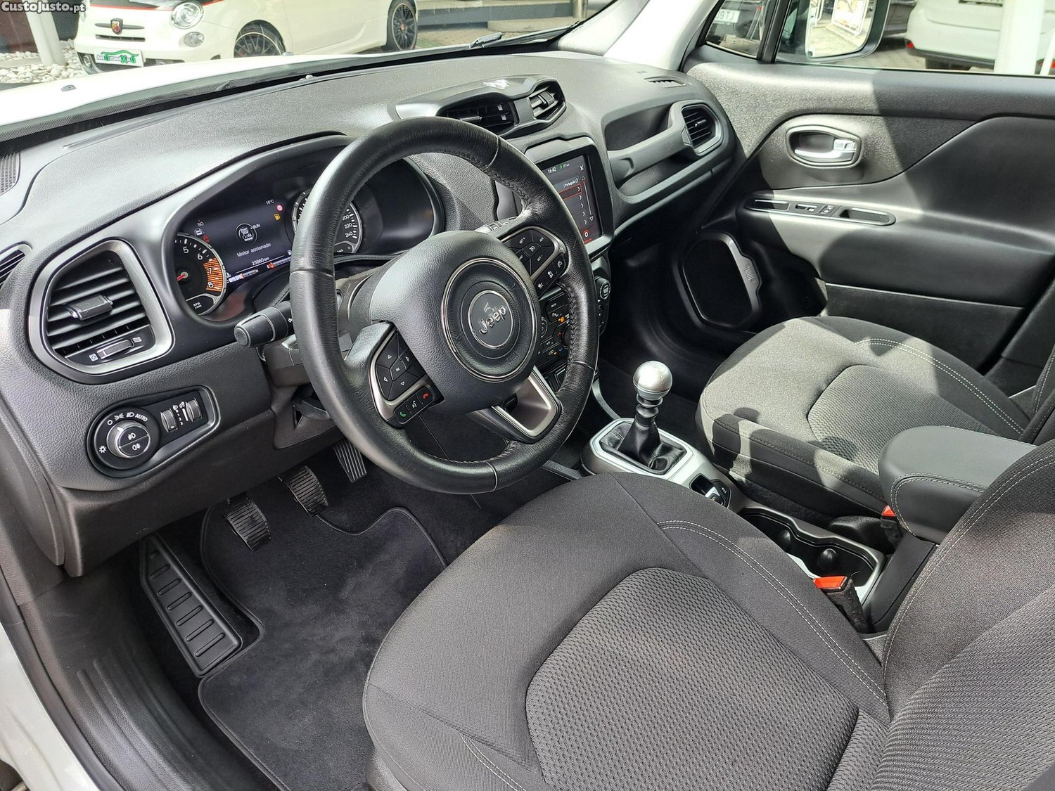 Jeep Renegade 1.0 T Limited - 19 foto 5