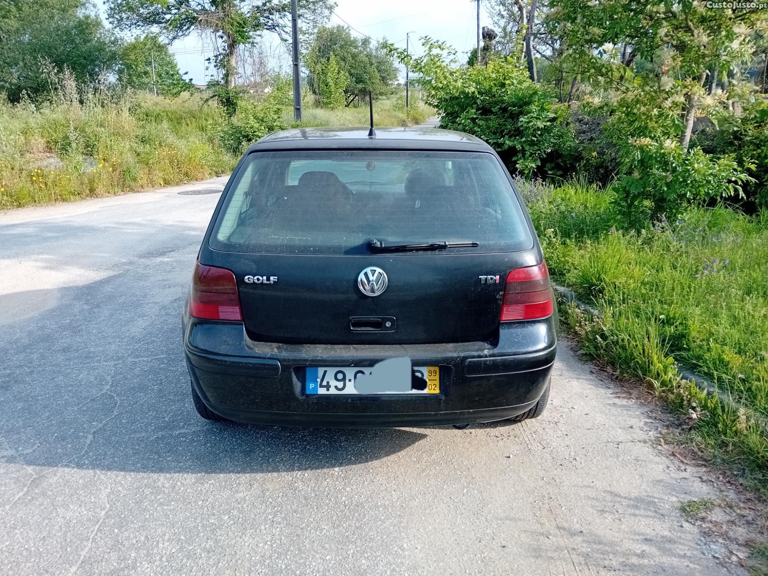 Volkswagen Golf IV-110cv — fotografia 2