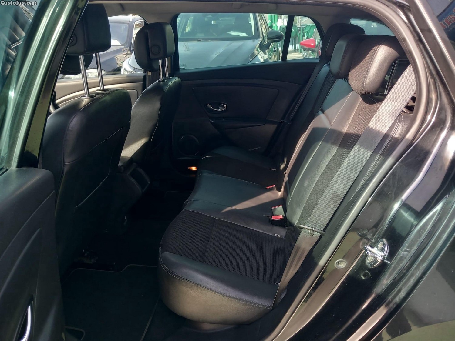 Renault Mégane Sport Tourer 1.5 dCi Confort SS — fotografia 3
