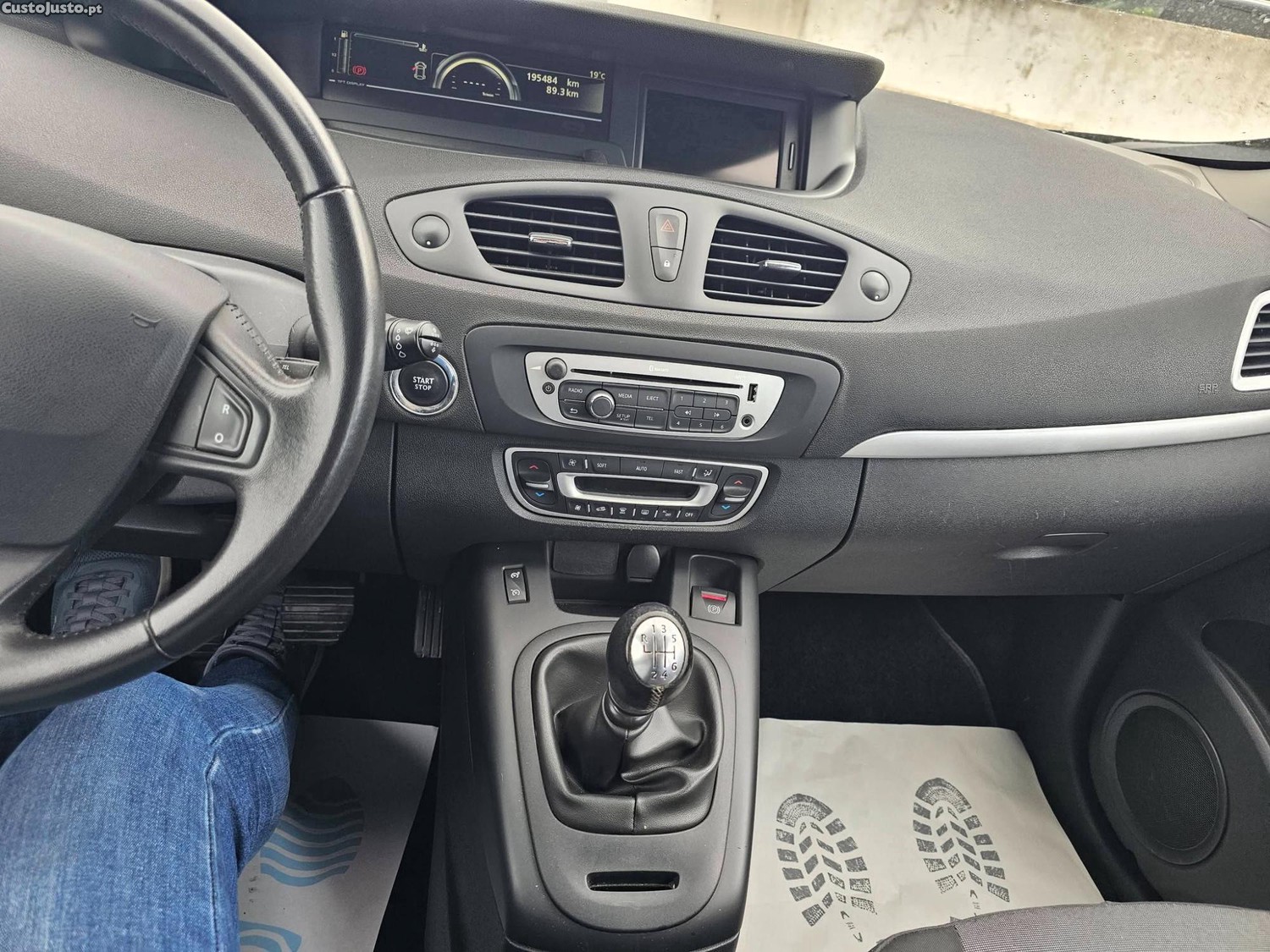 Renault Grand Scénic 1.6 dCi Luxe 7L — fotografia 3