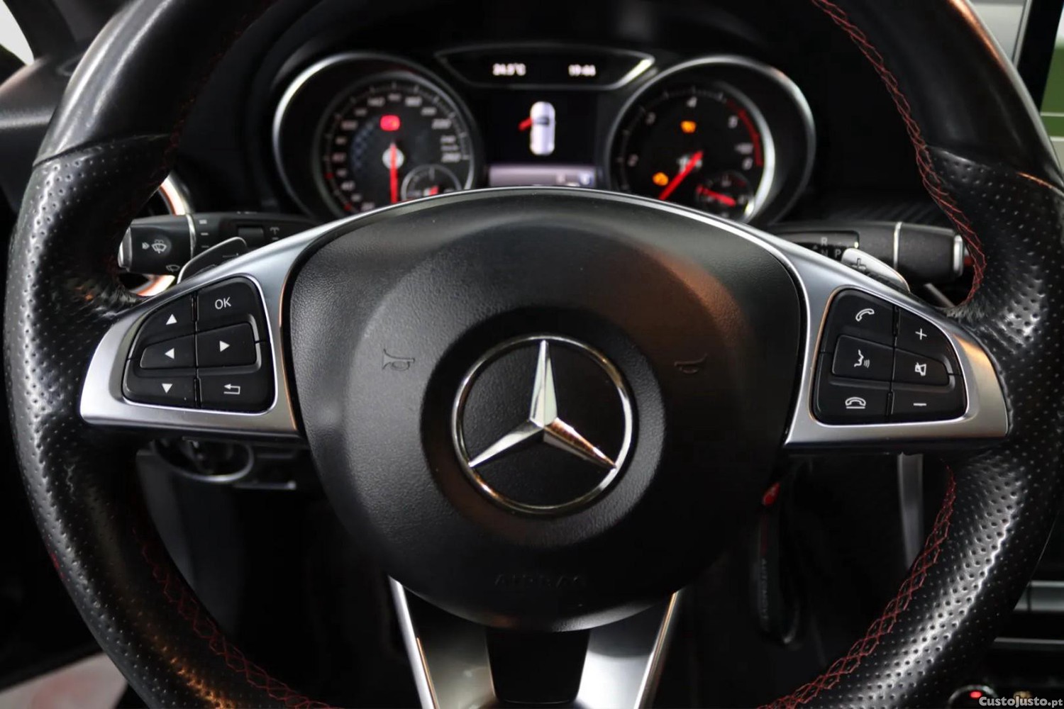 Mercedes-Benz A 180 d AMG Line Aut. — fotografia 8