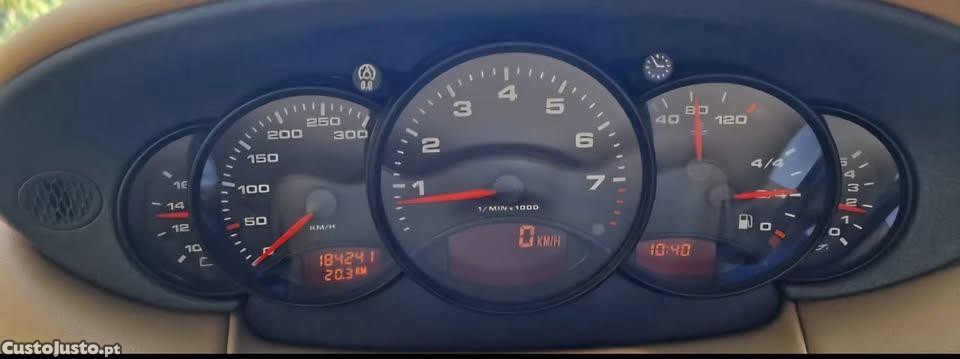 Porsche 911 Carrera 4 - 99 — photo 4