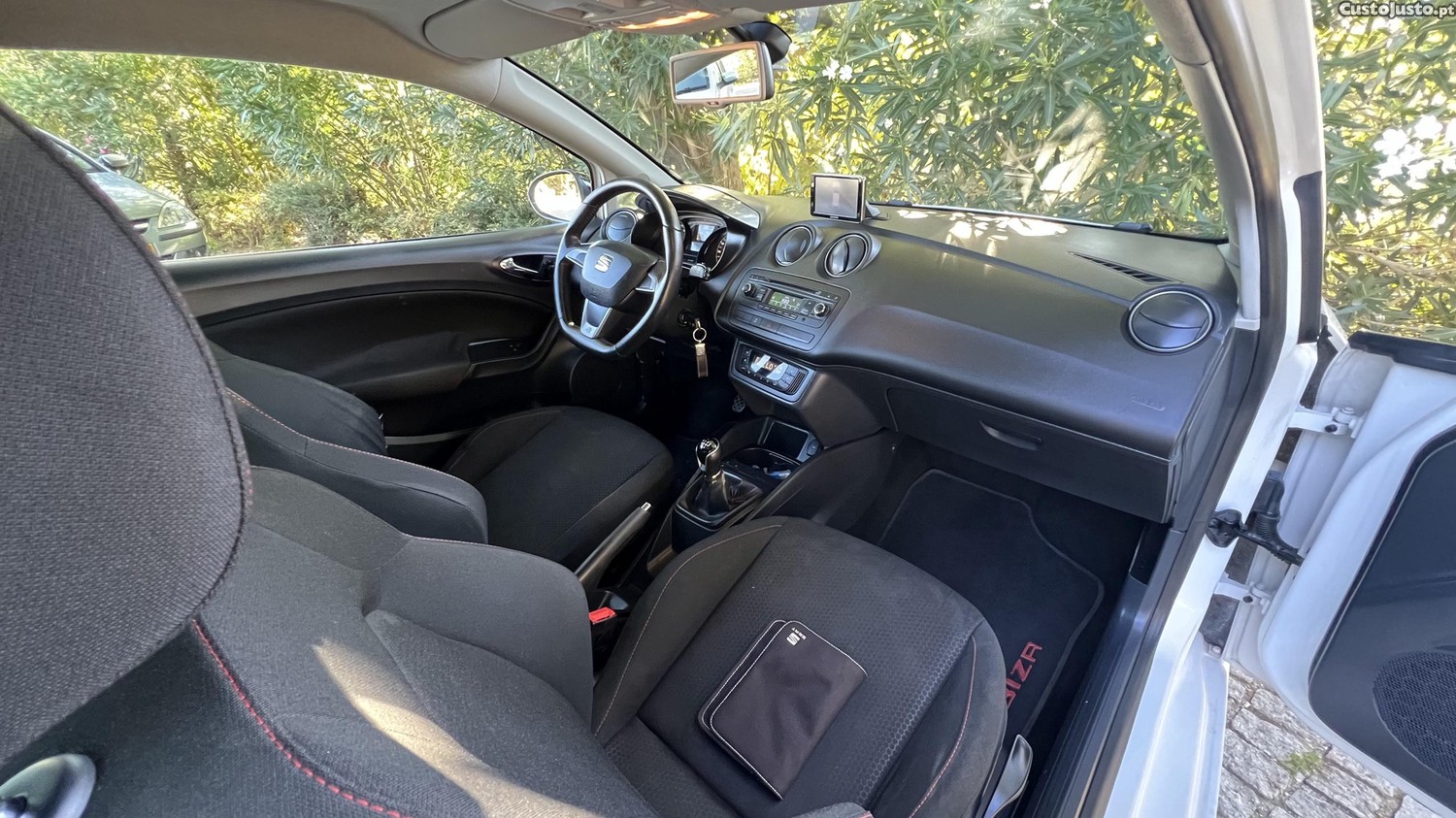 SEAT Ibiza TSI. FR — fotografia 4