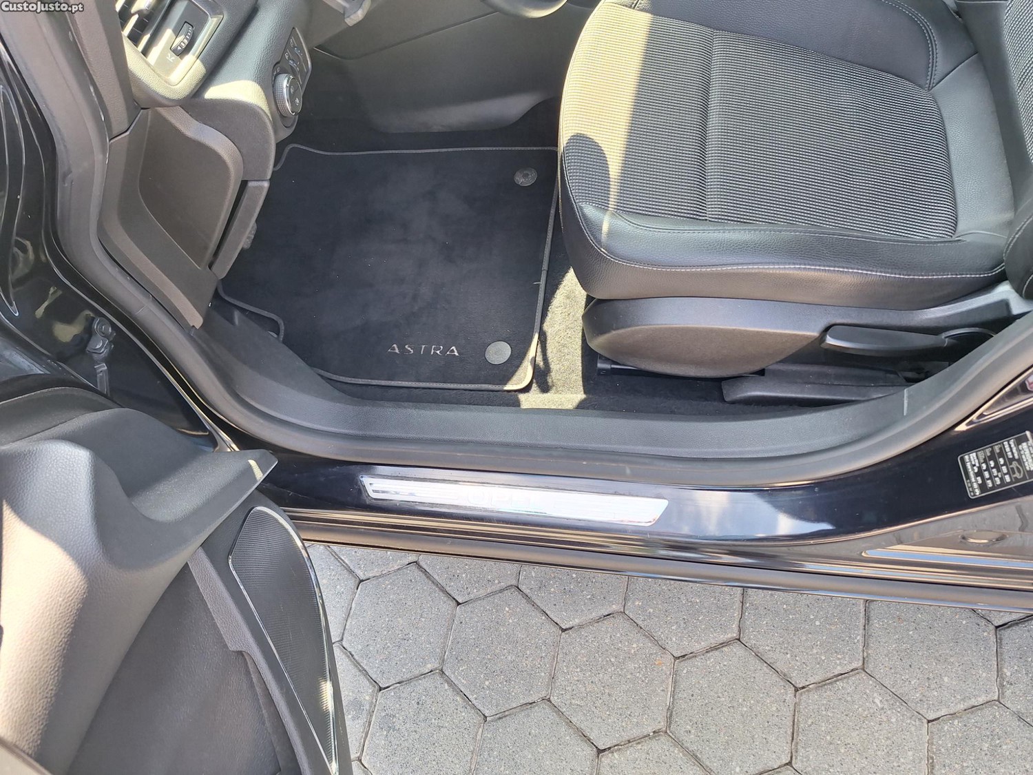 Opel Astra SPORTS TOURER — fotografia 6