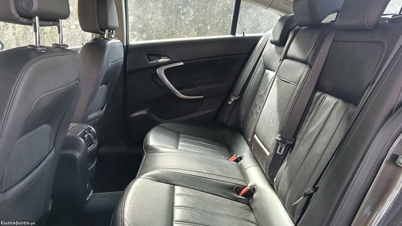Opel Insignia 2.0 CDTi — fotografia 5