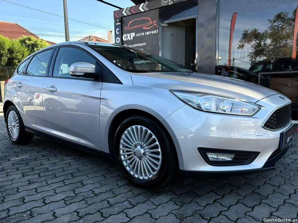 Ford Focus 1.5 ecoblue s&s aut. cool&connect — fotografia 14