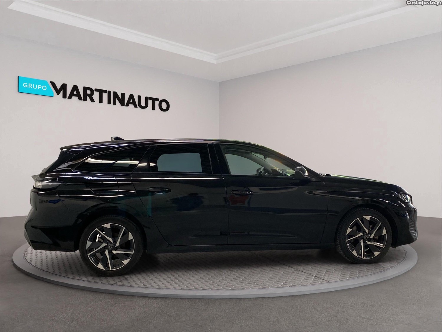 Peugeot 308 SW 1.2 PureTech Allure EAT8 — fotografia 18