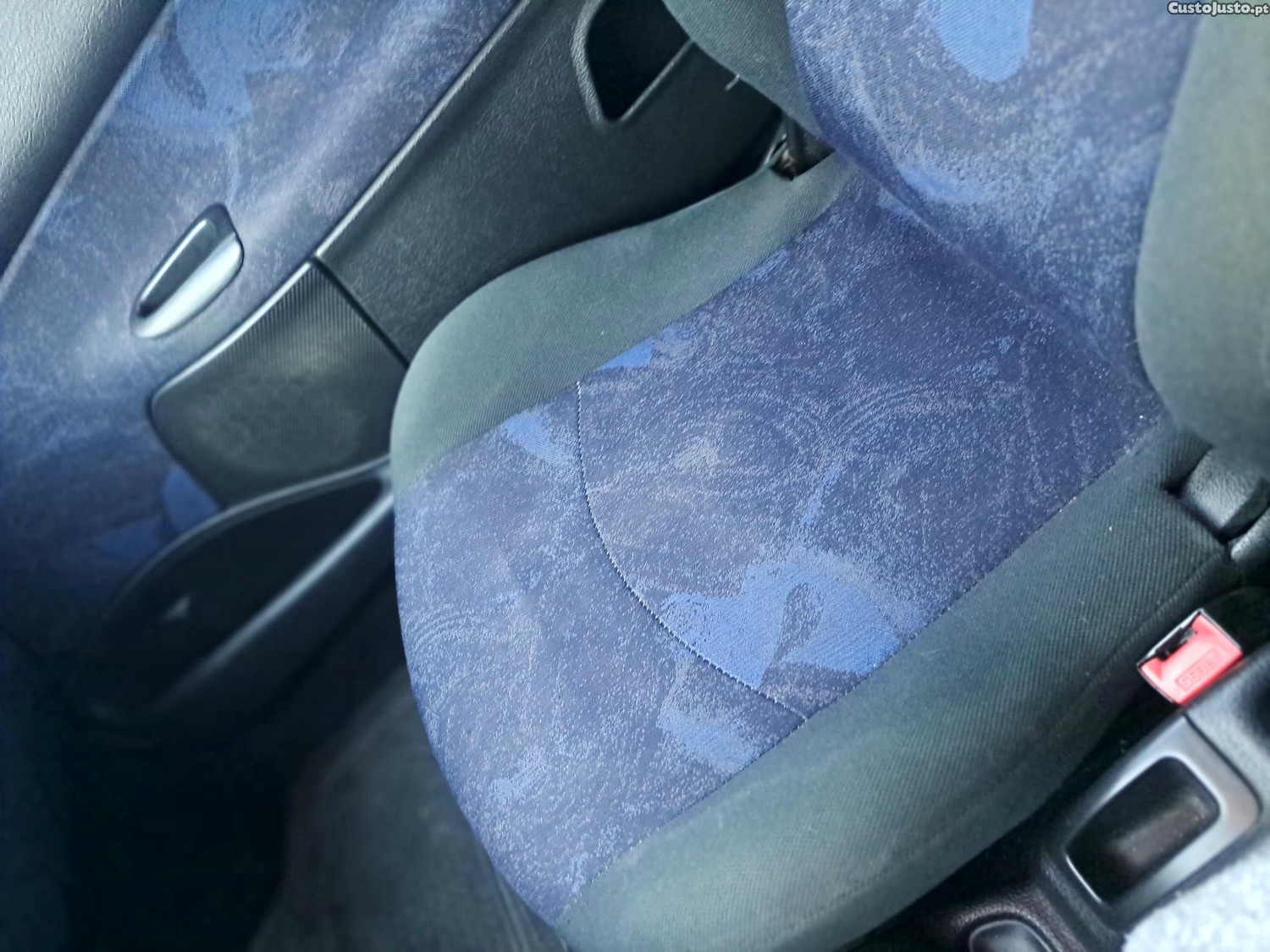 Peugeot 206 2000 XS — fotografia 3