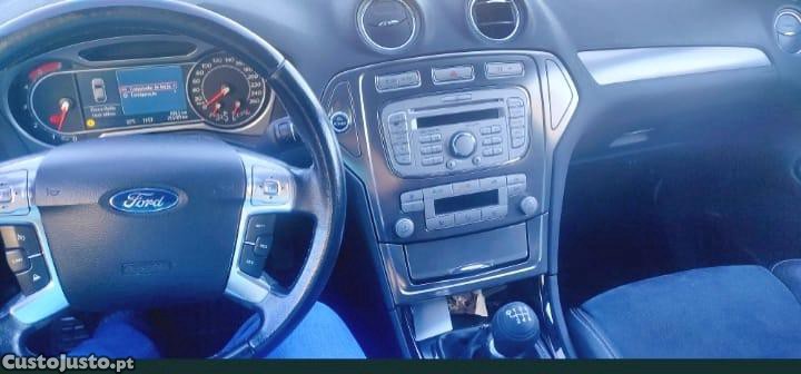 Ford Mondeo Titanium — fotografia 2