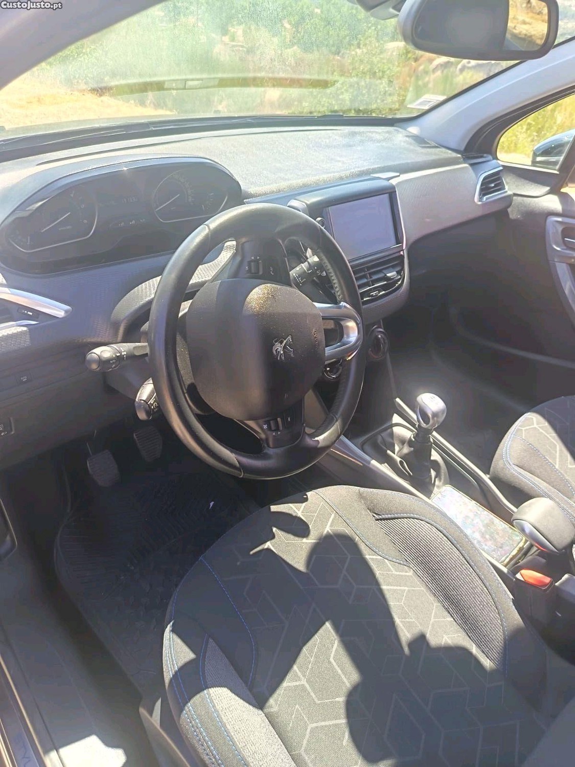 Peugeot e-2008 1.5 — fotografia 4
