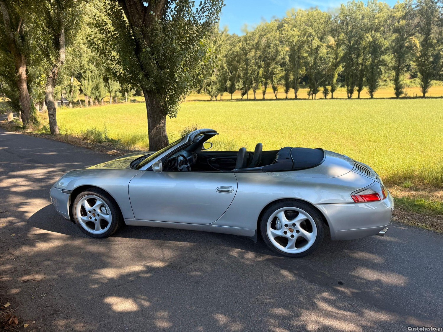Porsche 911 Carrera 4 Cabrio - 99 — photo 3