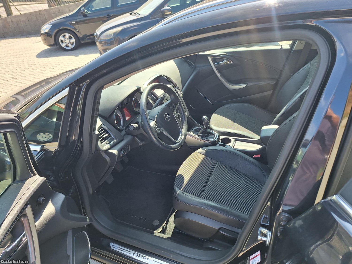 Opel Astra SPORTS TOURER — fotografia 5